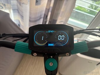 Vsett 9+ 2024 s NFC displejom. - 4