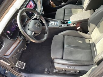 Predám auto značky Škoda Octavia Combi 2.0 TDI Scout 4x4 DSG - 4