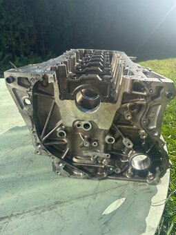 Blok BMW N57D30A - 4