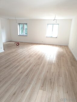 LUXUSNÝ 5 IZB. RD V SENCI V ŠTANDARDE - 4