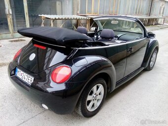 Volkswagen New Beetle Cabriolet 1.4 55 kW (benzín) – čierny - 4