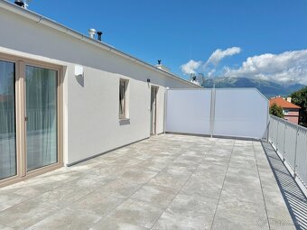 REZERVOVANÝ | 3 izbový byt, strešný s terasou - 4