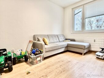 Priestranný 3 izbový byt s balkónom - 4