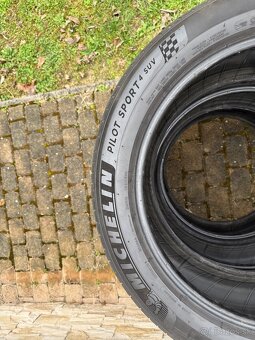 285/45 R21 Letné MICHELIN - 4