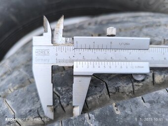Pneu,pneumatiky,kolesá Vodiace 275/70R22,5. - 4