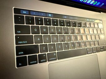 MacBook Pro 15” Retina I7 16GB - 4