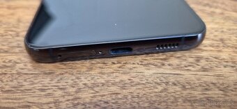 Samsung Galaxy S22 Plus - 4