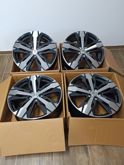 Peugeot/Citroen R18 - 4