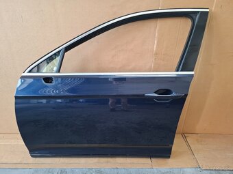 dvere VW Passat B8 - LH5X - 4