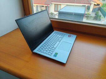 ASUS VivoBook X512U - 4
