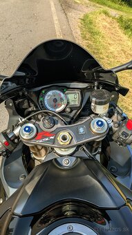 Suzuki Gsxr 600 K9 - 4