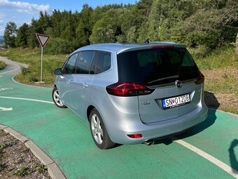 Opel Zafira Tourer - 4