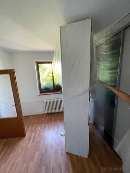 Skrina trojdielna + kontajner - 4