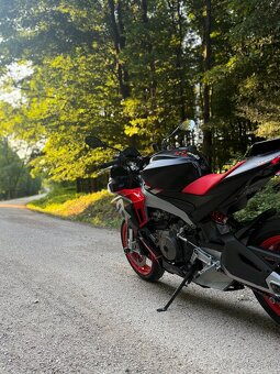 Aprilia Tuono 660 - 4