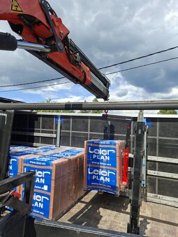 Nákladná doprava a práca s hydraulickou rukou - 4