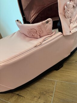 Predám hlbokú vaničku a vajíčko Cybex Priam Flowers🌸 - 4