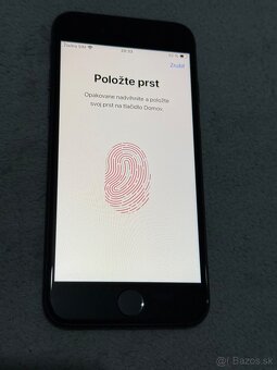 Predám Apple iPhone SE 2022 64GB Black Minimálne známky - 4