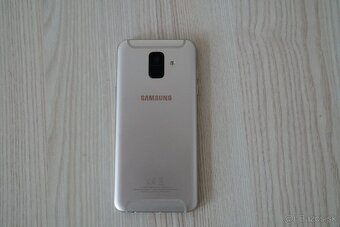 Samsung Galaxy A6 (2018) - 4