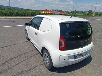 Predám VW Up 1,0 i benzín doprovodný špecial N1 - 4