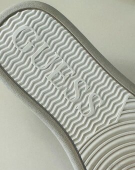 Tenisky na platforme - GUESS - 39 - 4