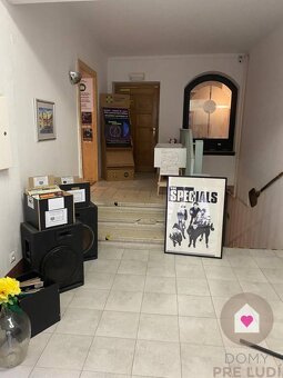 Obchodný priestor v srdci historického centra 31 m2 – BA I.- - 4