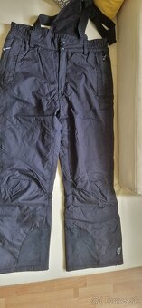 Predám lyžiarske oblečenie - 4