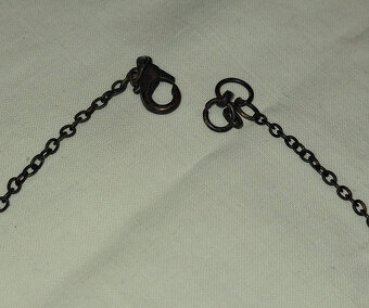 STARÝ NÁHRDELNÍK - 4