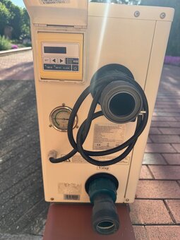 Tepelné čerpadlo Azuro 8.5kW na ohrev vody v bazéne - 4