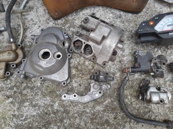 Husqvarna TE410 a TE610 - 4
