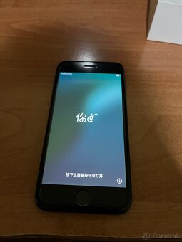 Predám iPhone SE 2020 - 4