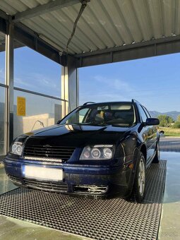 Pekný deň predám VW bora 1.9 81kw rotačka R.V 2000 - 4