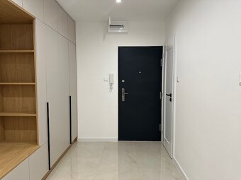 EXKLUZÍVNE VÁM PONÚKAME NA PREDAJ 2 IZBOVÝ BYT - 4