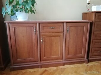 Hnedá komoda - 4
