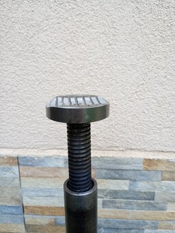 Hydraulicky zdvihak 12 T - 4