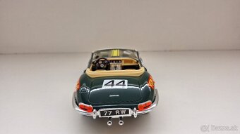 1:18 JAGUAR E CABRIO No. 44 - 4
