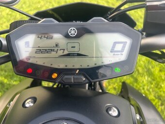 Yamaha MT 07 - 4