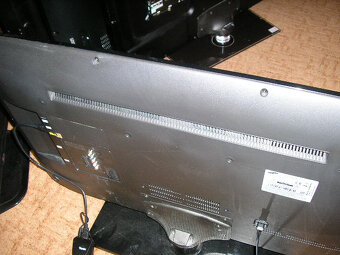 Predam LED televizor - 4