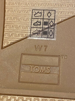 Toms - šľapky / vsuvky / sandále - 4