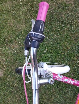 Krásny dievčenský bicykel 20 veľkosť - 4