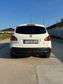 Nissan Qashqai 1.6i - 4