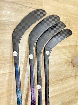 ✅ HOKEJKY BAUER TWITCH + SYNC + TRACER = 77 - 87 FLEX - 4