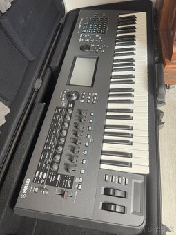 Yamaha Montage 6 - 4