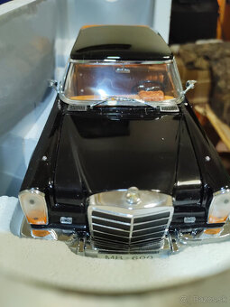 1:18 Mercedes - 4