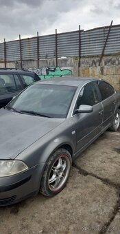 Volkswagen Passat 1.9tdi 96kw Rozpredam na náhradné diely - 4
