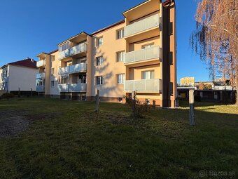 Na prenájom Garáž v top stave - Poprad-Západ - 4