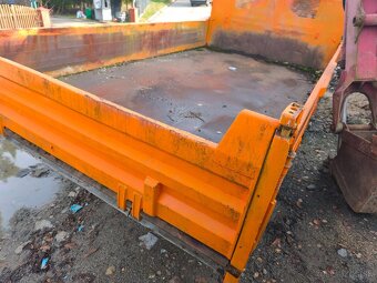 Predám korbu so spodným rámom na výrobu vlečky - 4