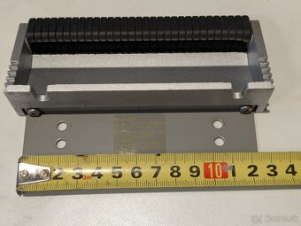 Akai MH4 - madla do racku - 4