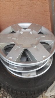 185/65R15 zimné+disky+puklice 60eur - 4