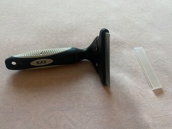 Pršiplášť a hrebeň - 4