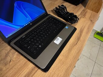 15.6"/HP Notebook/i3/4GB RAM/1TB SSHD /Intel HD grafika 2G - 4